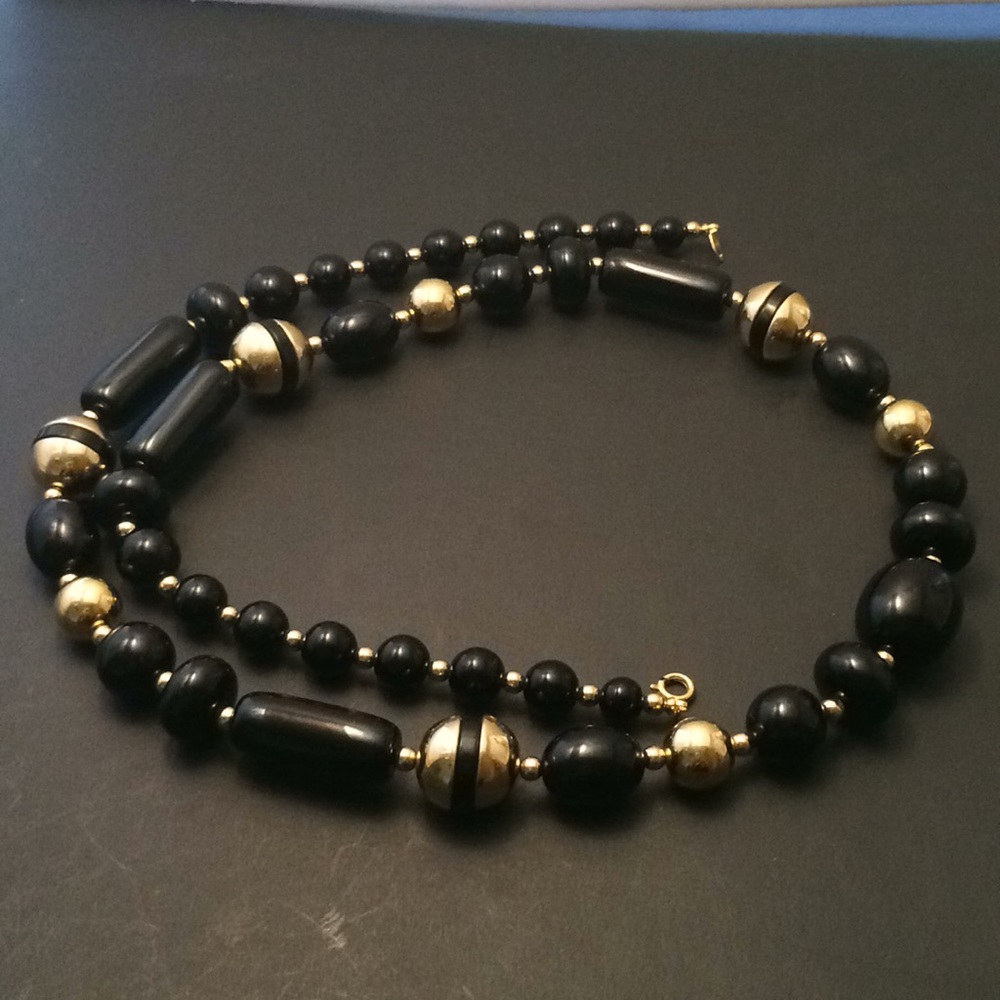 Trifari  vintage gold tone , black  necklace,
